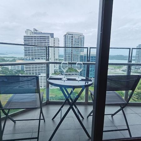 Almas Puteri Harbour Appartement Nusajaya  Buitenkant foto